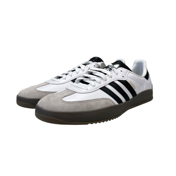 Athletic_Shoes